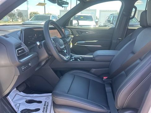 New 2026 Chevrolet Traverse LT w/ Midnight/Sport Edition FWD image 15