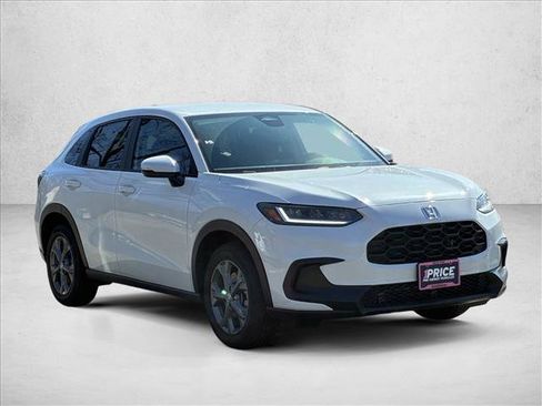 Used 2026 Honda HR-V LX image 3