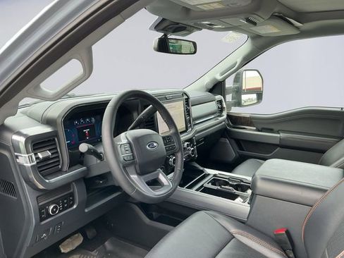 Certified 2025 Ford F450 Lariat w/ FX4 Off-Road Package AWD/4WD image 9