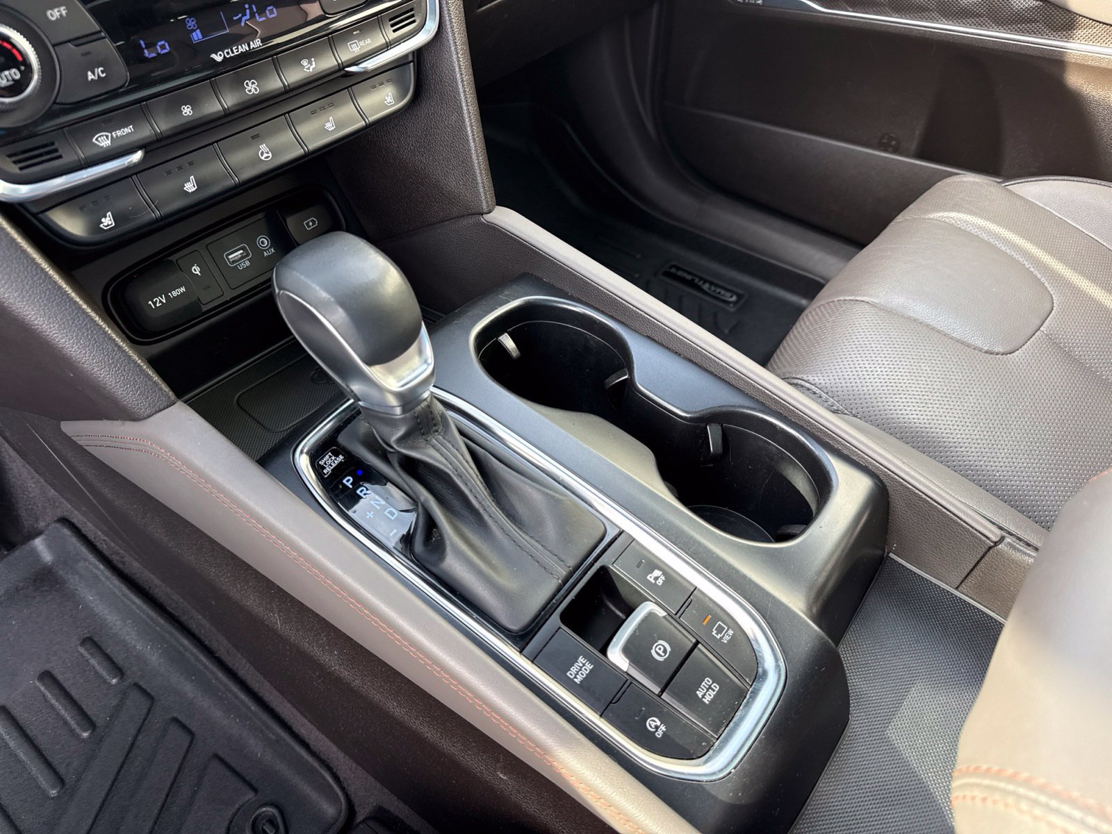 Used 2020 Hyundai Santa Fe Limited FWD image 25