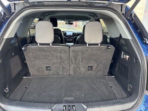 Used 2023 Ford Explorer Limited w/ Equipment Group 301A image 34