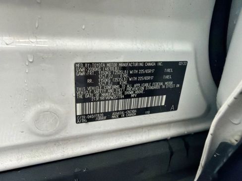 Used 2023 Toyota RAV4 LE image 32