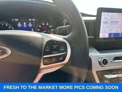 Used 2022 Ford Explorer XLT w/ Equipment Group 202A AWD/4WD image 41