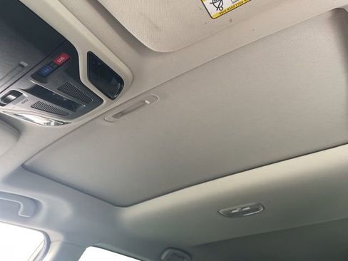 Used 2023 Subaru Outback Premium image 25