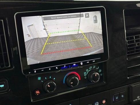 New 2026 GMC Savana 2500 RWD image 32