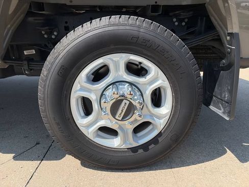Used 2026 Ford F350 XLT w/ XLT Premium Package AWD/4WD image 31
