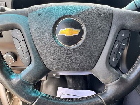 Used 2021 Chevrolet Express 3500 w/ Power Convenience Package RWD image 19