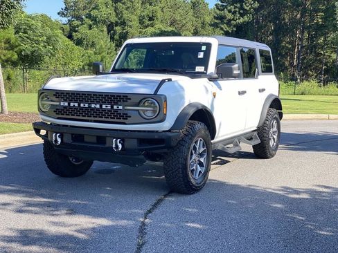 Used 2024 Ford Bronco Badlands AWD/4WD image 8