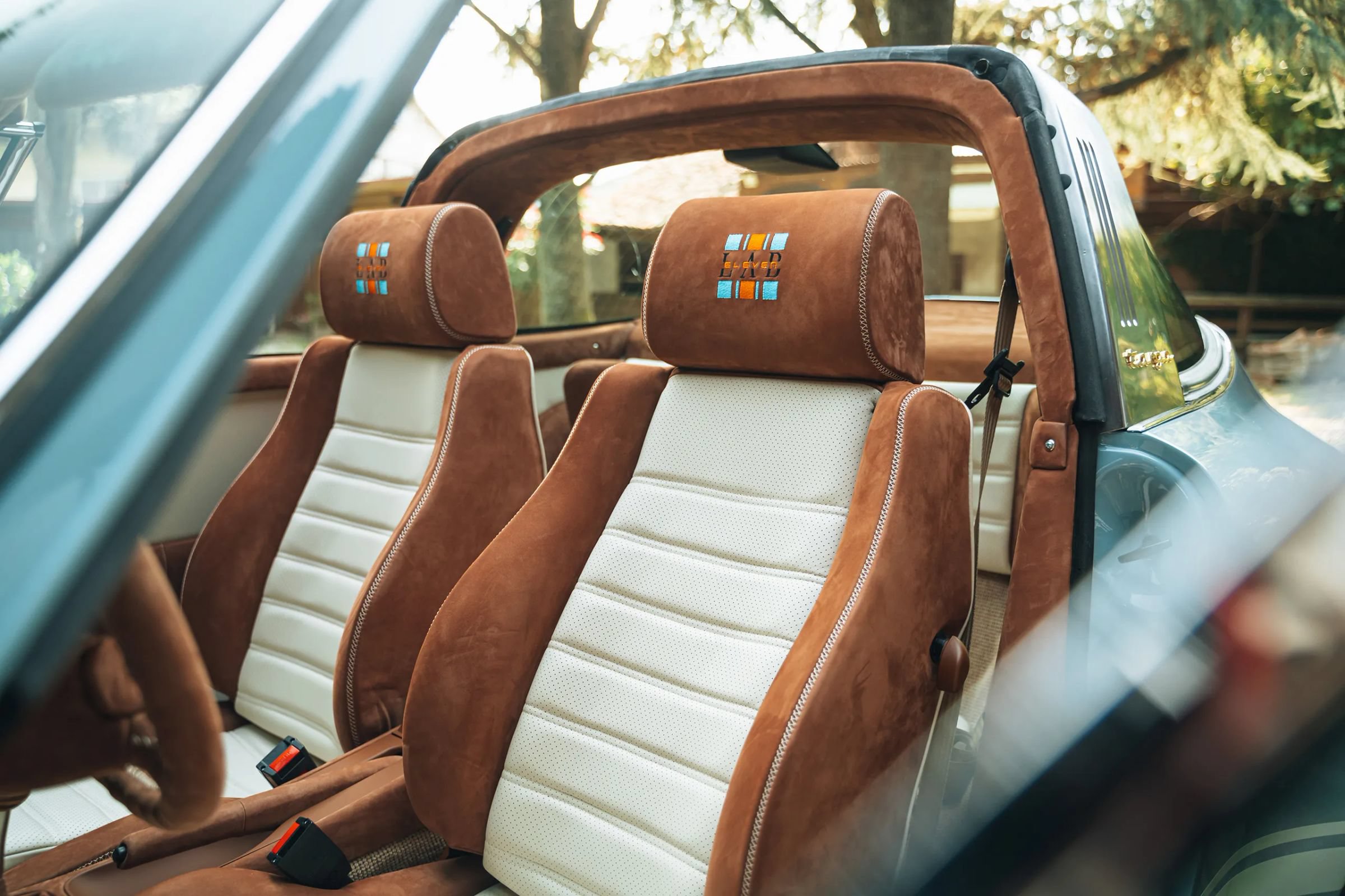Used 1995 Porsche 911 Cabriolet image 55