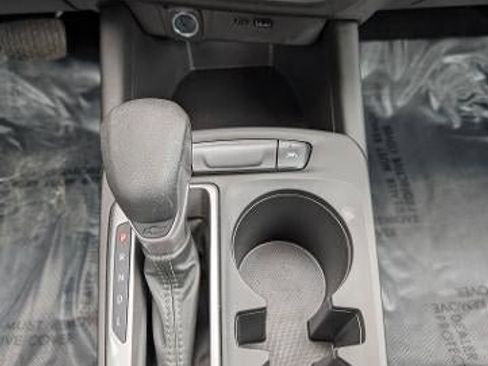 Used 2024 Chevrolet Trax LS image 18