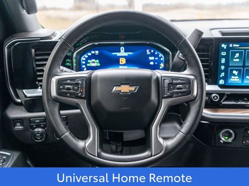 Used 2024 Chevrolet Silverado 1500 LT image 14