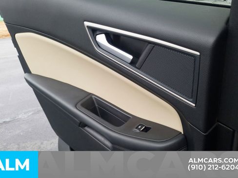 Used 2024 Ford Edge SEL image 23