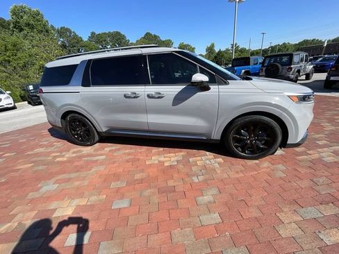 Used 2024 Kia Carnival SX FWD image 37