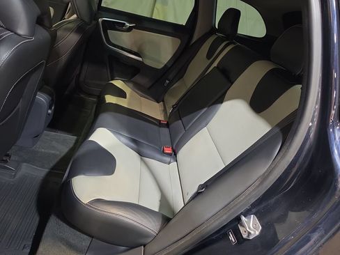 Used 2017 Volvo XC60 T6 Dynamic w/ Preferred Option Package AWD/4WD image 25
