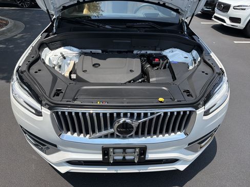 Certified 2024 Volvo XC90 B6 Ultimate AWD/4WD image 36