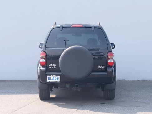 Used 2006 Jeep Liberty Limited AWD/4WD image 9