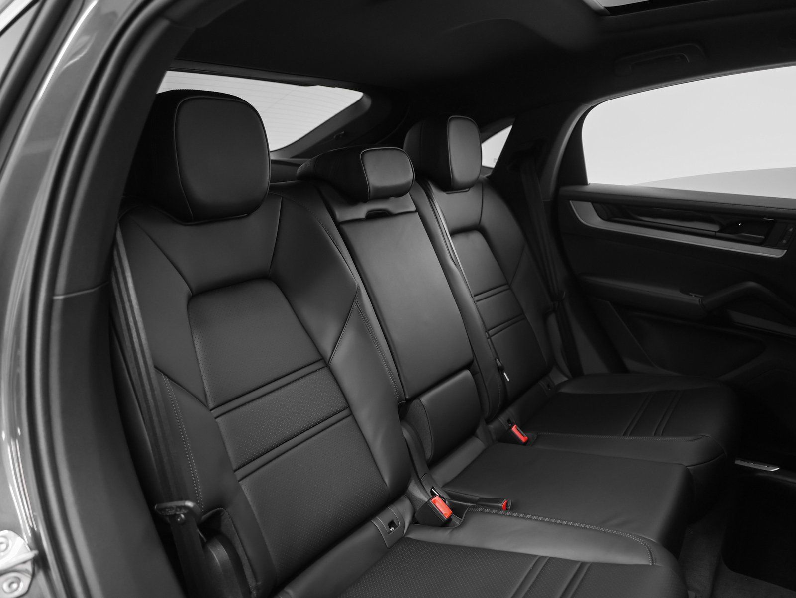 Certified 2026 Porsche Cayenne S AWD/4WD image 27