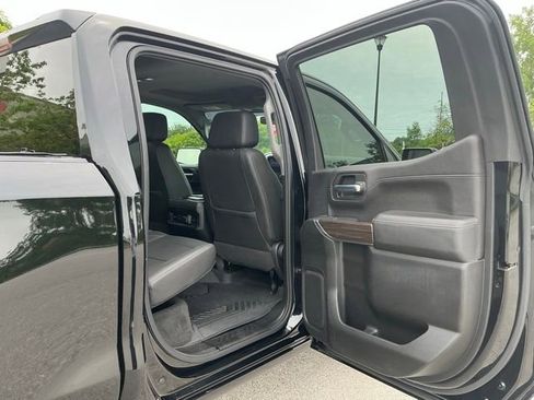 Used 2020 Chevrolet Silverado 1500 LT Trail Boss AWD/4WD image 18