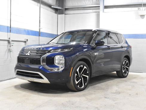 Used 2023 Mitsubishi Outlander SEL image 5