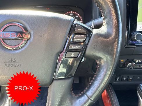 Used 2022 Nissan Frontier PRO-4X image 16