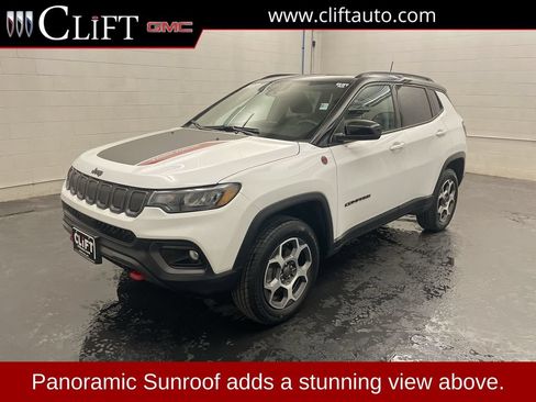 Used 2022 Jeep Compass Trailhawk w/ Sun and Sound Group AWD/4WD image 1
