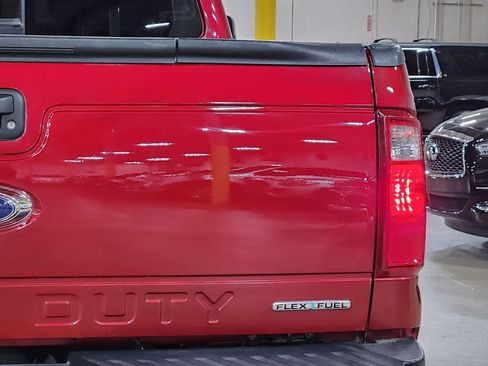 Used 2015 Ford F250 Lariat w/ Chrome Package image 22