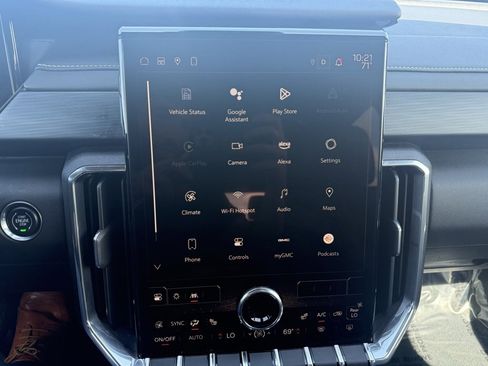 Used 2024 GMC Acadia Elevation image 15