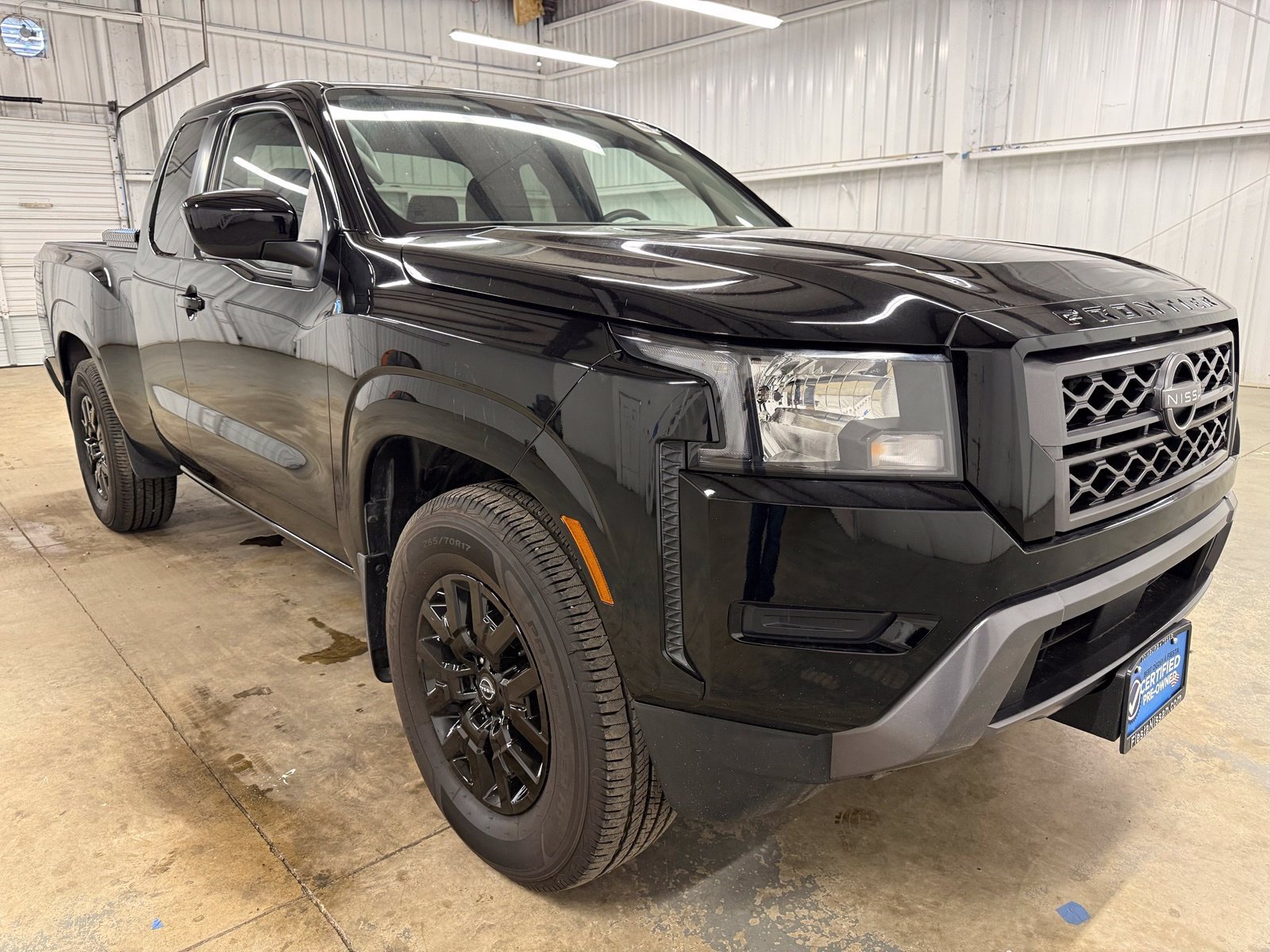 Used 2023 Nissan Frontier SV w/ Technology Package RWD image 1