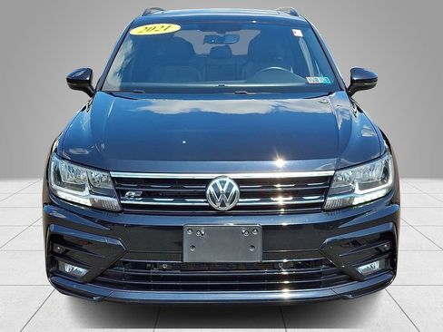 Used 2021 Volkswagen Tiguan SE R-Line w/ 2-Row Tiguan MDO Package AWD/4WD image 3