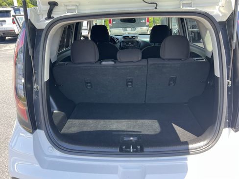 Used 2017 Kia Soul FWD image 33