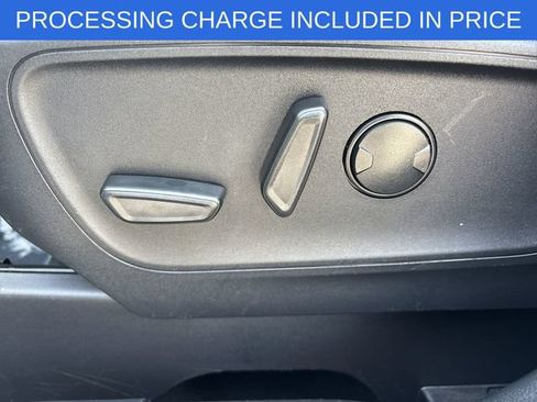 Certified 2025 Ford Escape ST-Line Select AWD/4WD image 4