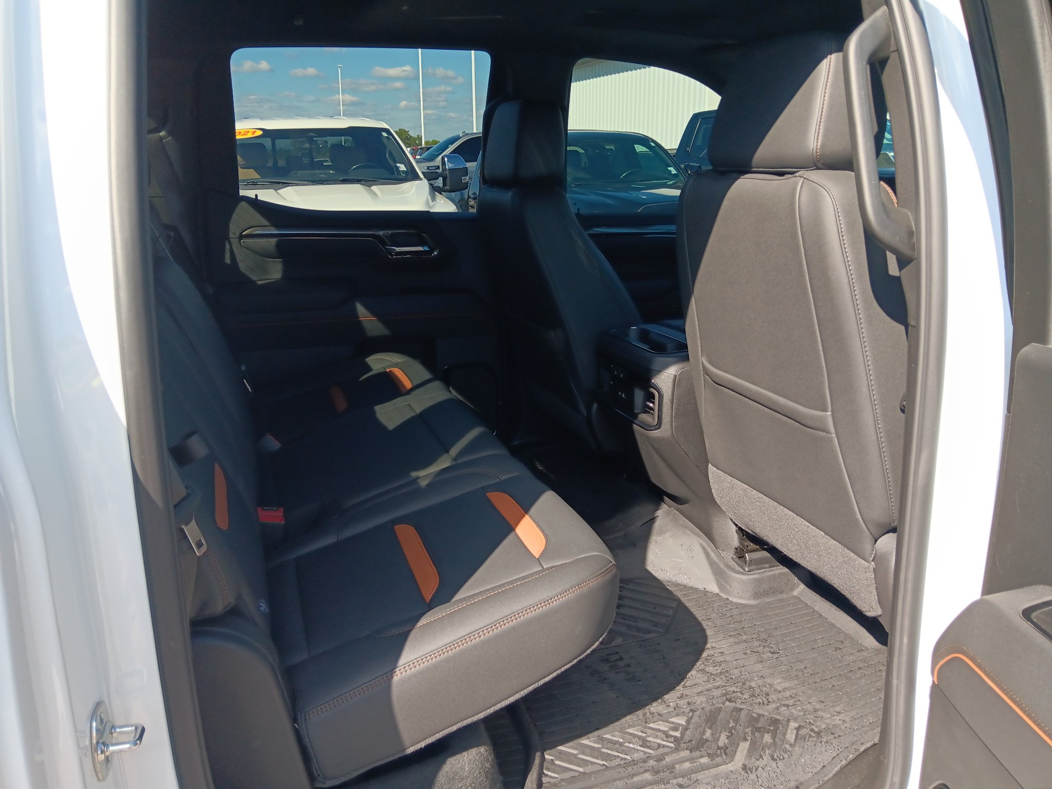Used 2026 GMC Sierra 1500 AT4 w/ AT4 Premium Package AWD/4WD image 20