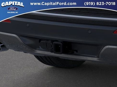 New 2024 Ford Explorer XLT w/ Equipment Group 202A image 23