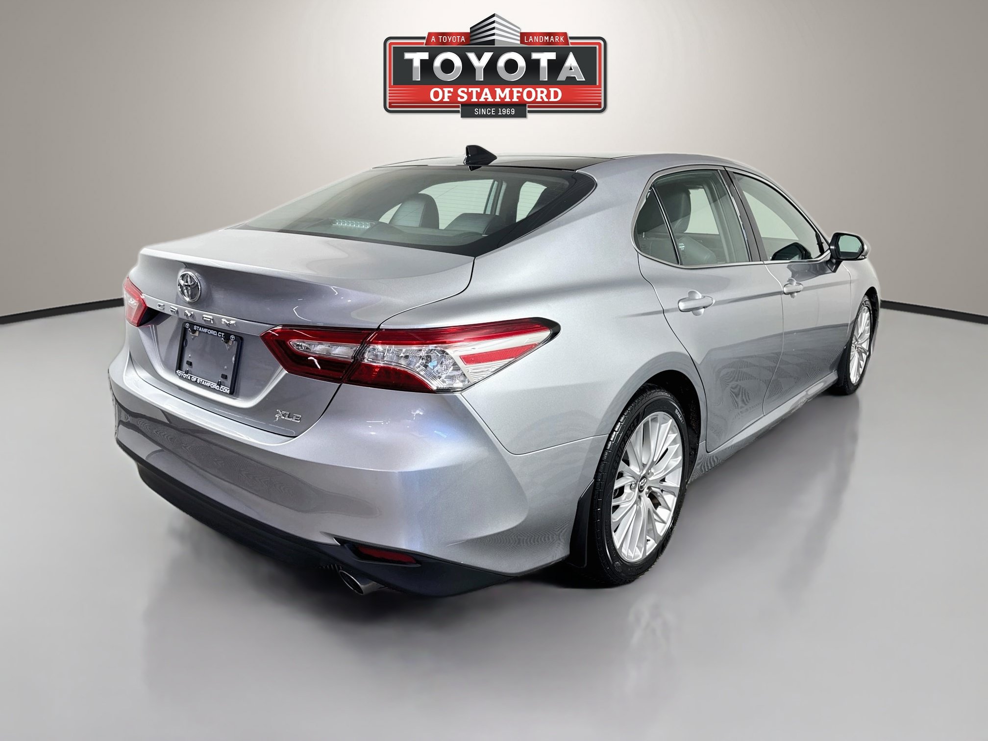 Certified 2020 Toyota Camry XLE w/ Navigation Package FWD image 7