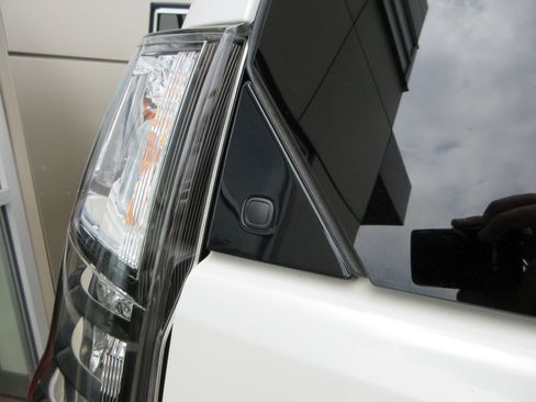 Used 2023 Lexus GX 460 w/ Black Line Special Edition AWD/4WD image 56