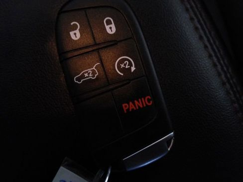 Used 2022 Dodge Durango R/T w/ Trailer Tow Group IV image 49