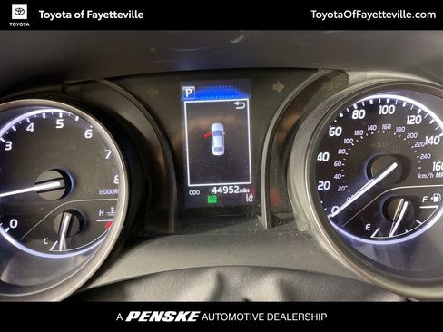 Used 2024 Toyota Camry SE image 31