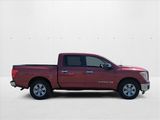 Used 2019 Nissan Titan SV image 4