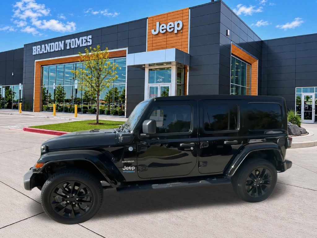 Used 2021 Jeep Wrangler Unlimited Sahara w/ Cold Weather Group AWD/4WD image 4