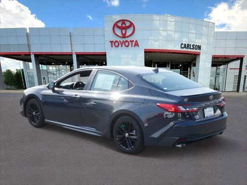 Certified 2025 Toyota Camry SE image 6