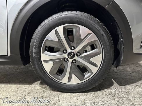 Used 2019 Kia Niro EX Premium w/ Cold Weather Package 1.0 FWD image 34