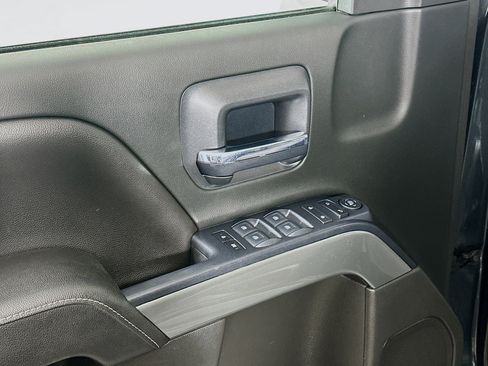 Used 2018 Chevrolet Silverado 1500 LT w/ All Star Edition image 15