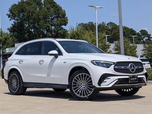 Used 2025 Mercedes-Benz GLC 350e 4MATIC image 1