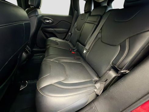 Used 2014 Jeep Cherokee Limited w/ Technology Group image 11