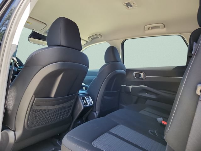 New 2026 Kia Sorento LX FWD image 16