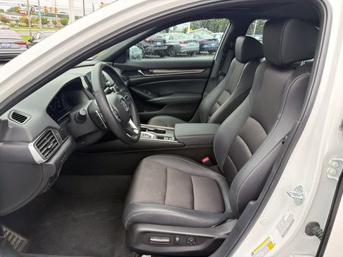 Used 2022 Honda Accord Sport image 8