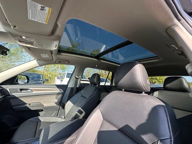 Used 2022 Volkswagen Atlas SEL AWD/4WD image 25