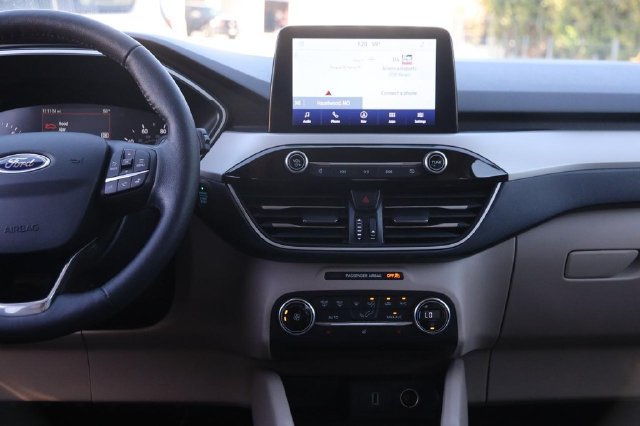 Certified 2020 Ford Escape SEL FWD image 27