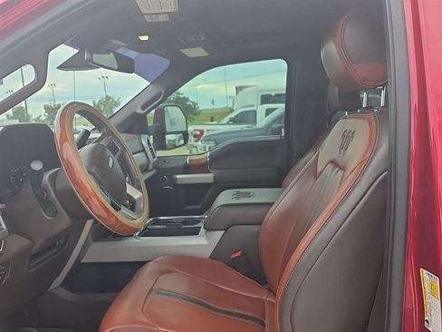 Used 2019 Ford F250 King Ranch w/ King Ranch Ultimate Package AWD/4WD image 8
