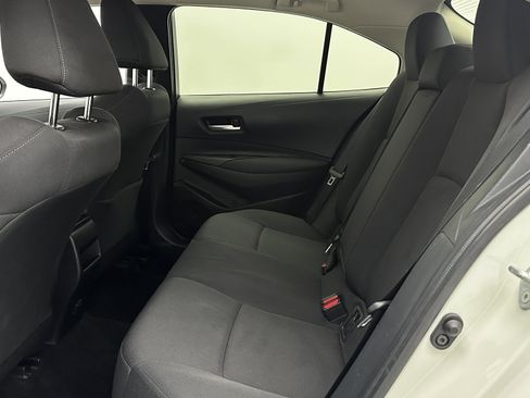 Used 2021 Toyota Corolla LE image 21